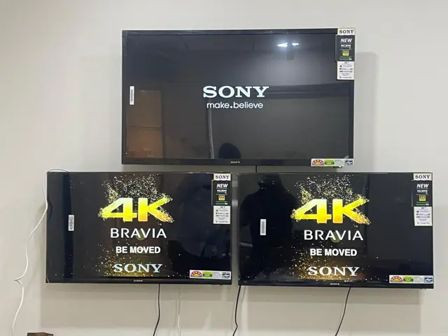 Sony 4K Bravia display setup